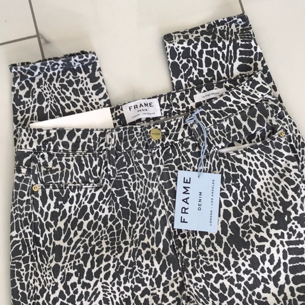 NEW ⭐️ FRAME Ankle Skinny Jeans - Picture 4 of 15
